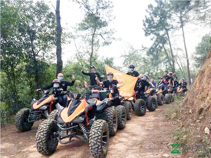 越野車(chē)6.jpg 越野車(chē)6.jpg