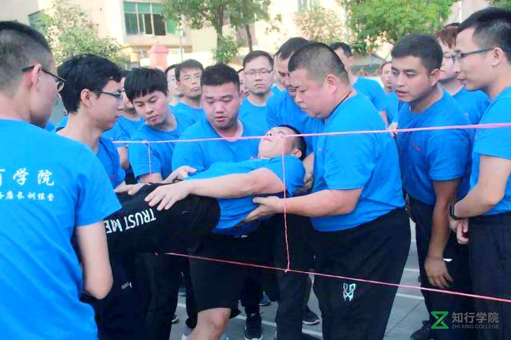 穿越封鎖.jpg 穿越封鎖.jpg