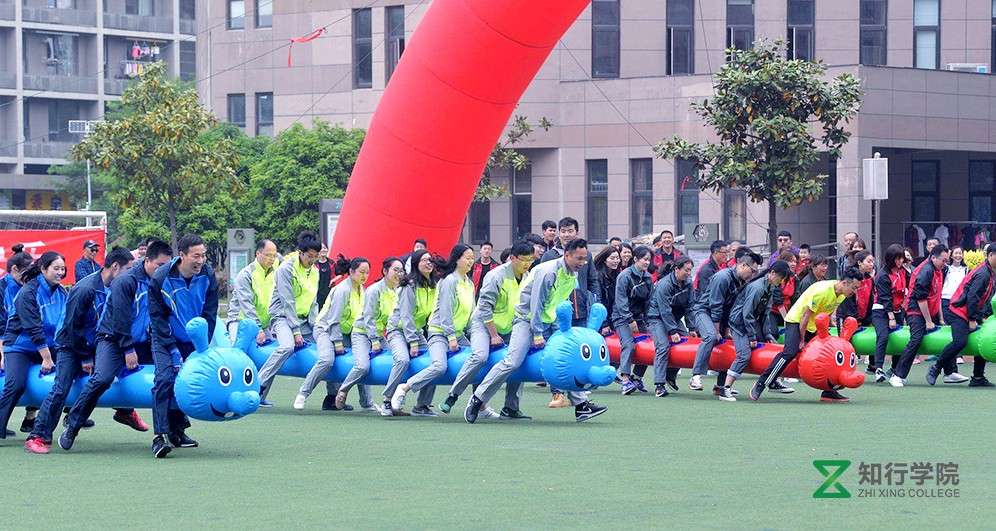 瘋狂毛毛蟲.jpg 瘋狂毛毛蟲.jpg