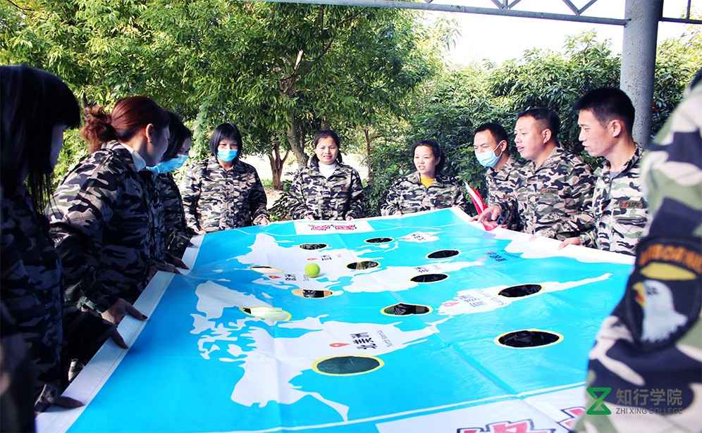 深圳拓展訓(xùn)練、深圳基地團(tuán)建、深圳戶外拓展 (1).jpg