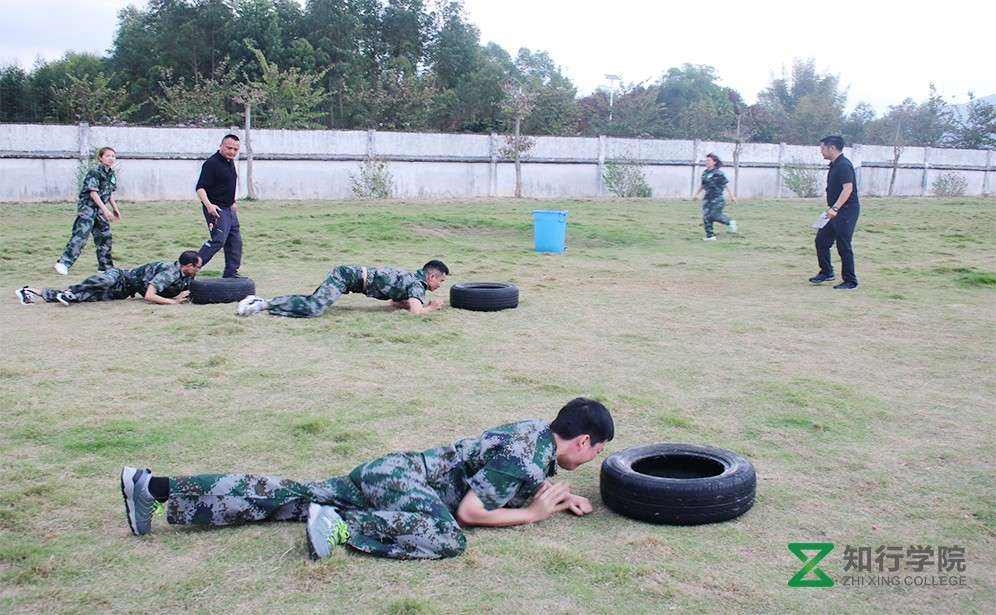 死亡爬行、惠州魔訓(xùn)、深圳魔鬼特訓(xùn)營(yíng).jpg