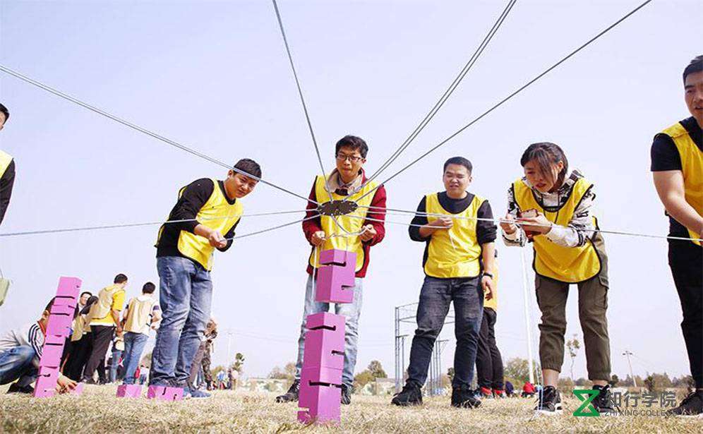 合力筑塔2.jpg 合力筑塔2.jpg