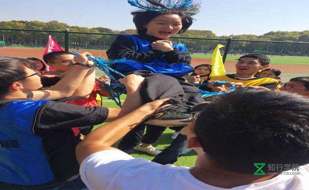 歡樂(lè)繩床2.jpg 歡樂(lè)繩床2.jpg