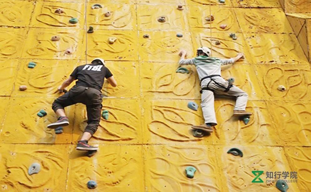 日月湖拓展.jpg 日月湖拓展.jpg