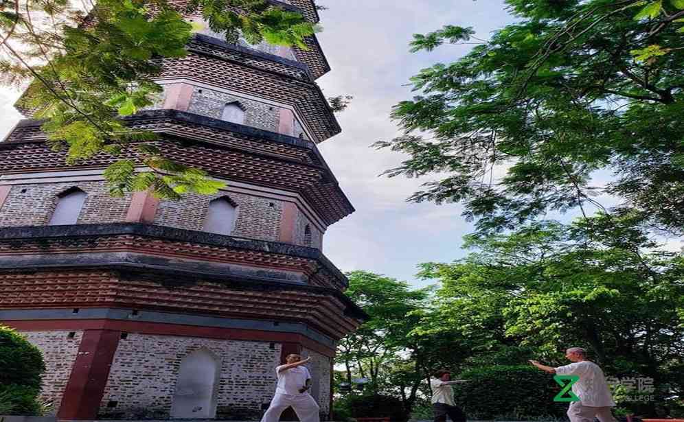 紅花湖祥云塔.jpg 紅花湖祥云塔.jpg