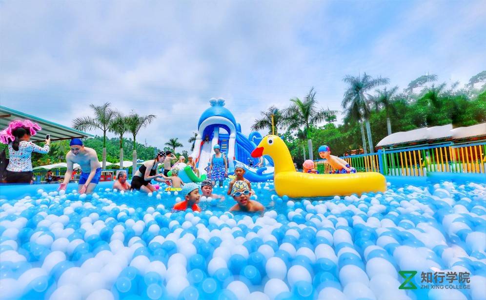 泉林山莊拓展訓(xùn)練基地.jpg 泉林山莊拓展訓(xùn)練基地.jpg