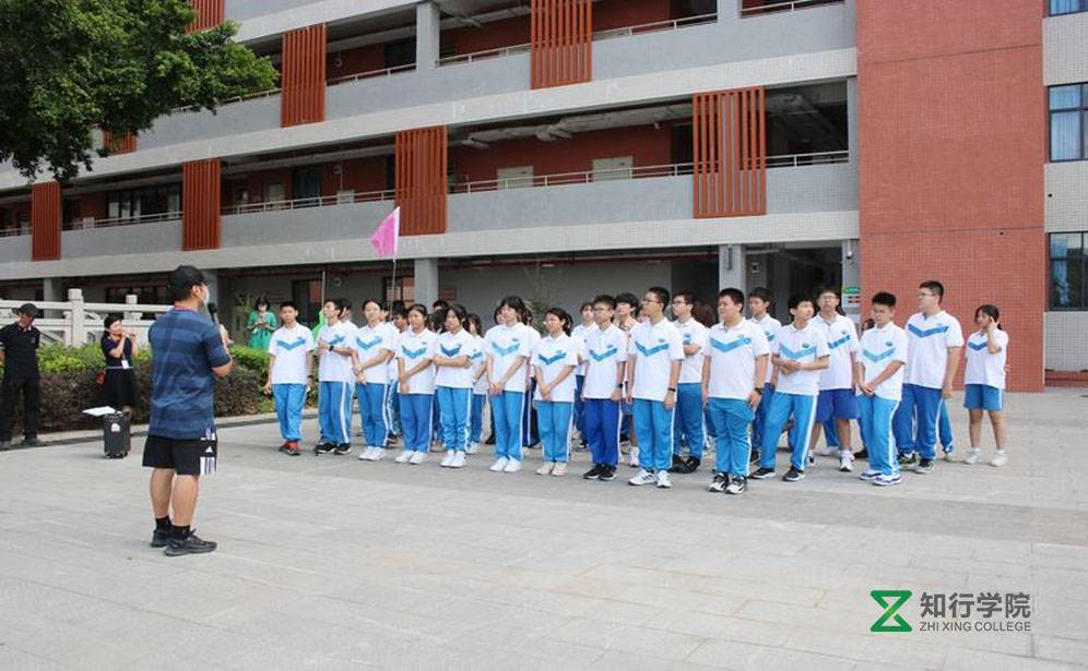 惠州團建、惠州一中拓展訓(xùn)練、惠州一中校園活動、惠州團建拓展、惠州專業(yè)團建公司、惠州團建策劃、校園游戲、校園親子活動 (1).jpg