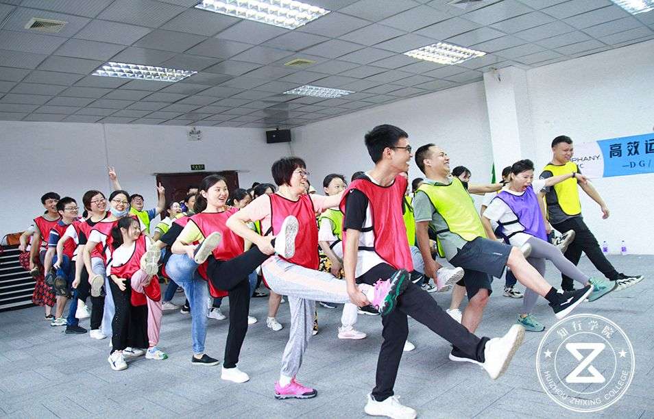 東莞迪芬尼團(tuán)建活動(dòng)  惠州拓展團(tuán)建活動(dòng)   東莞迪芬尼大富翁團(tuán)建  惠州知行大富翁拓展活動(dòng).jpg