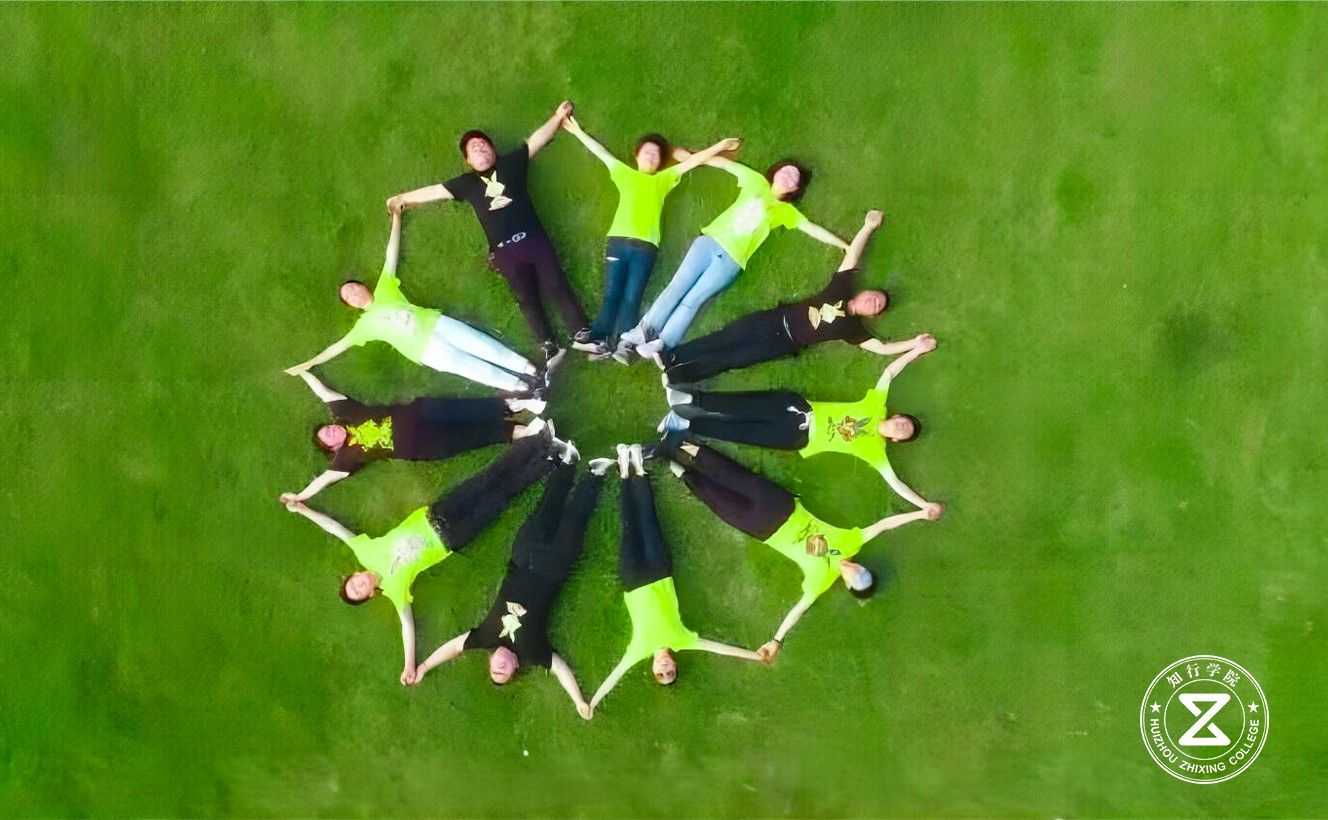 東莞虎門螢火蟲拓展訓(xùn)練基地3.jpg 東莞虎門螢火蟲拓展訓(xùn)練基地3.jpg