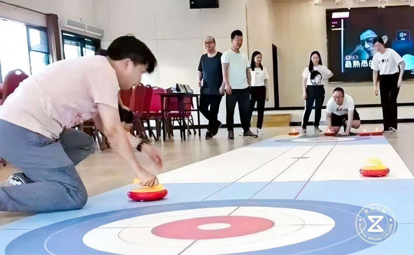 廣州南沙馬克生態(tài)園拓展訓練基地20.jpg 廣州南沙馬克生態(tài)園拓展訓練基地20.jpg