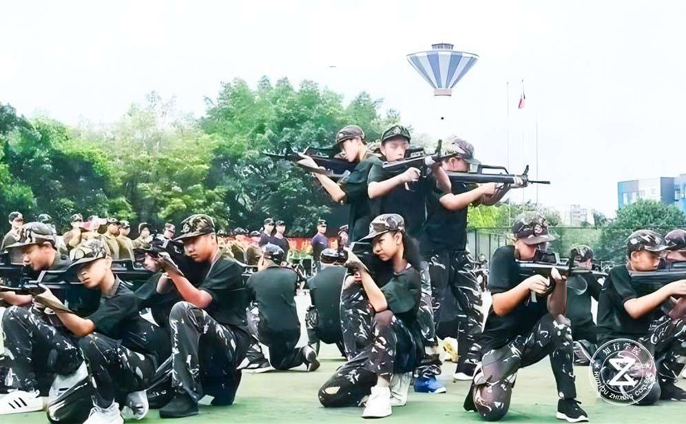 廣州白云區(qū)黃埔航天軍事拓展訓(xùn)練基地7.jpg 廣州白云區(qū)黃埔航天軍事拓展訓(xùn)練基地7.jpg