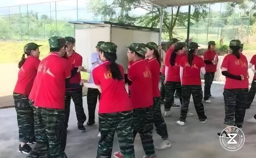 英德西牛鎮(zhèn)吉水山莊拓展基地14.jpg 英德西牛鎮(zhèn)吉水山莊拓展基地14.jpg