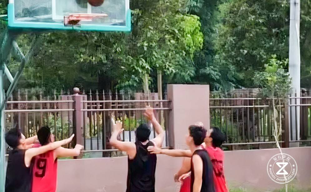 英德西牛鎮(zhèn)吉水山莊拓展基地22.jpg 英德西牛鎮(zhèn)吉水山莊拓展基地22.jpg