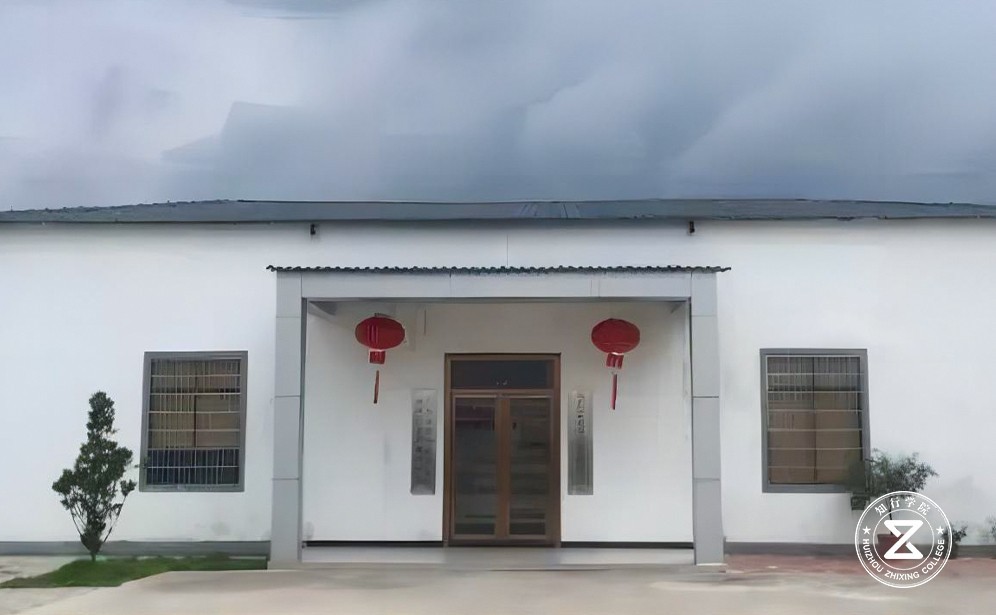 茂名花果世界培訓(xùn)基地10.jpg 茂名花果世界培訓(xùn)基地10.jpg