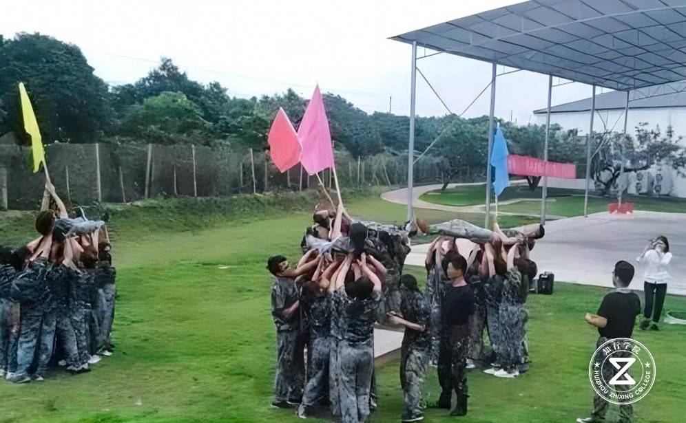 茂名花果世界培訓(xùn)基地14.jpg 茂名花果世界培訓(xùn)基地14.jpg