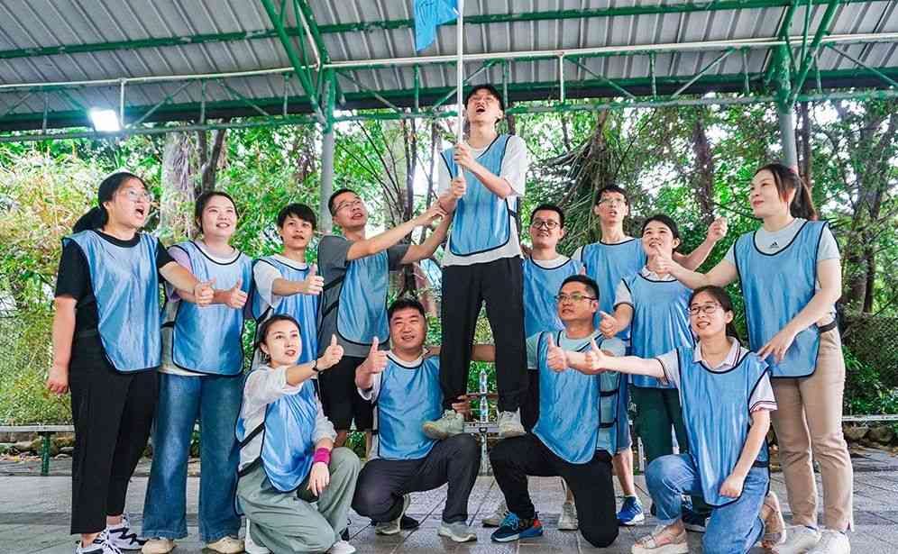 公司戶外團(tuán)建2.jpg 公司戶外團(tuán)建2.jpg